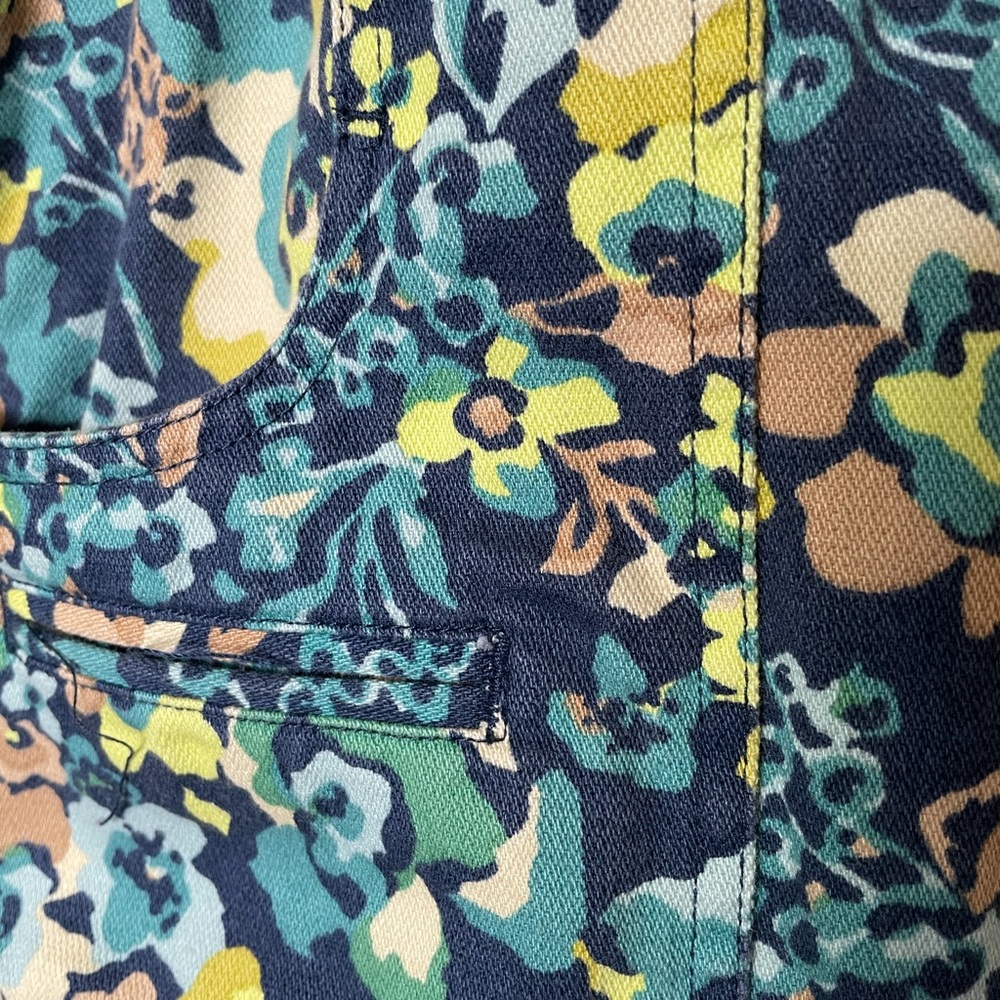 Floral jean jacket - Picture 3 of 4
